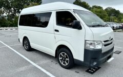 Toyota Hiace 2.5turbo Manual 11seater